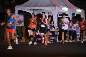 BIB: 26473, 41013, 43551
                            <button type="button" onclick="openModal(23195292)" class="btn btn-primary btn-sm float-right btn-popup" data-toggle="modal" data-target=".modal-high-quality">
                        <i class="fas fa-shopping-cart"></i> Add to Cart
                    </button>
                                            <button type="button" onclick="isThisMe(23195292, true)" class="btn btn-success btn-sm float-right btn-popup btn-isme hidden" data-toggle="tooltip" data-placement="bottom" title="นี่คือรูปของคุณใช่ไหม คลิกที่นี่เพื่อเอาเข้าอัลบั้ม">
                        <i class="fas fa-plus"></i> Add to album
                    </button>
                    <button type="button" onclick="isThisMe(23195292, false)" class="btn btn-warning btn-sm float-right btn-popup btn-isnotme hidden">
                        <i class="fas fa-ban"></i> Remove from album
                    </button>